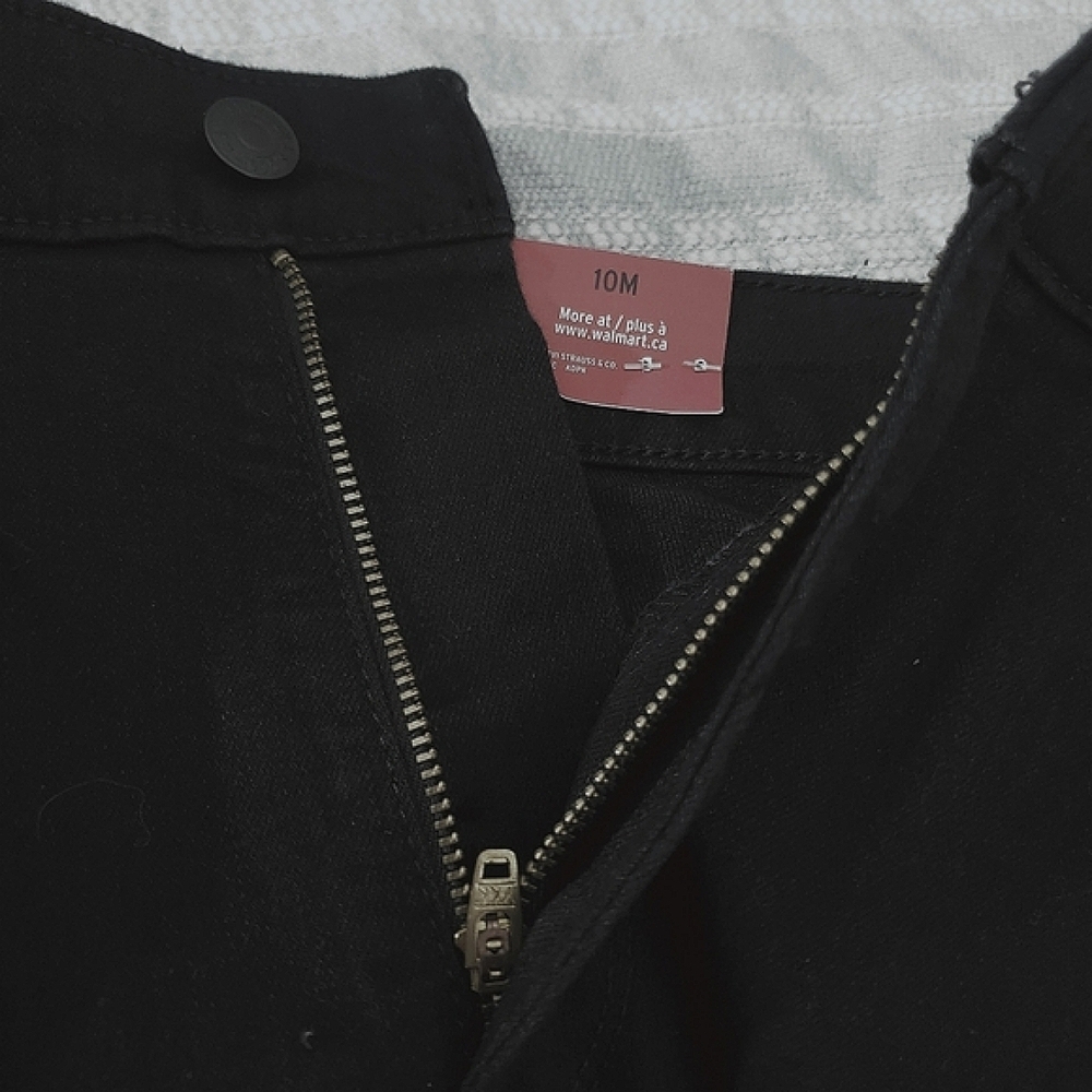 LEVIS Signature Mid Rise Bootcut Jeans - Picture 10 of 14